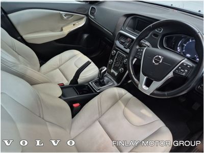 2019 Volvo V40