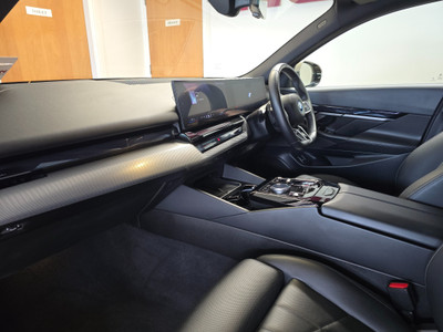 2025 BMW 5 Series