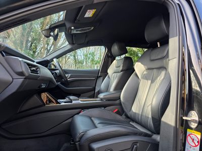 2022 Audi e-tron
