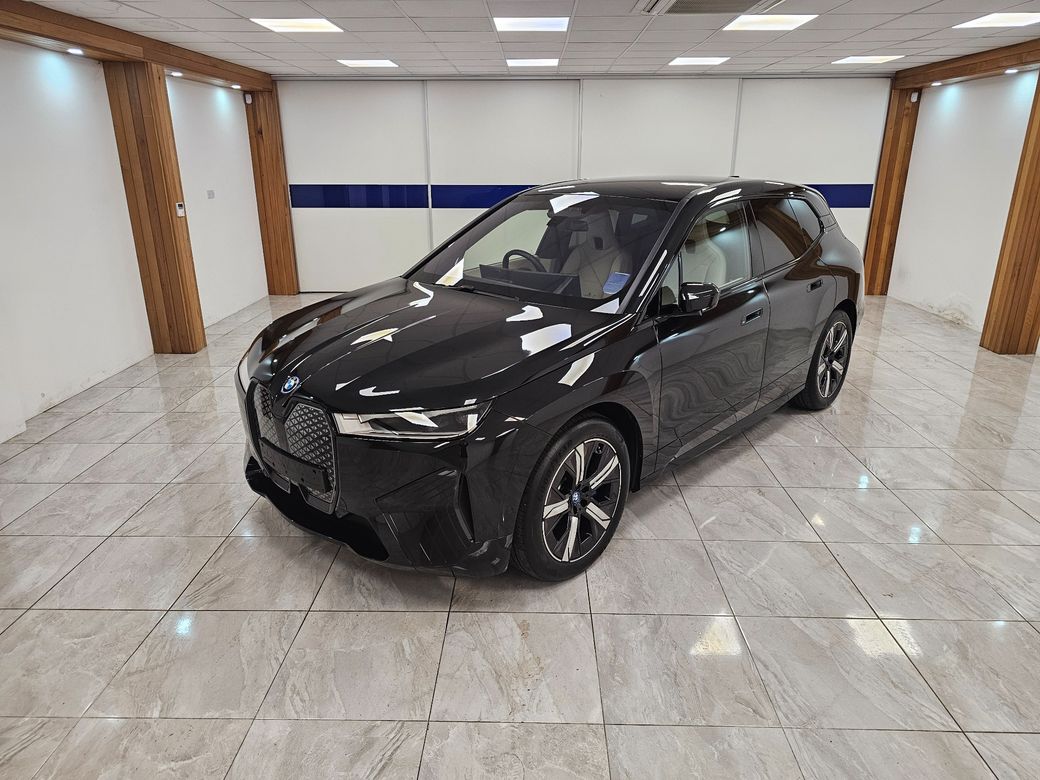 2024 BMW iX