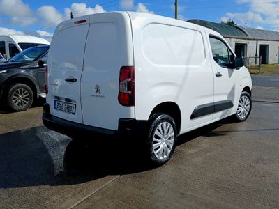 2020 Peugeot Partner