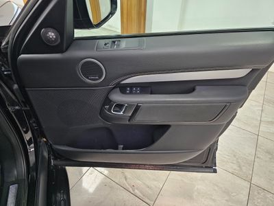 2023 Land Rover Discovery