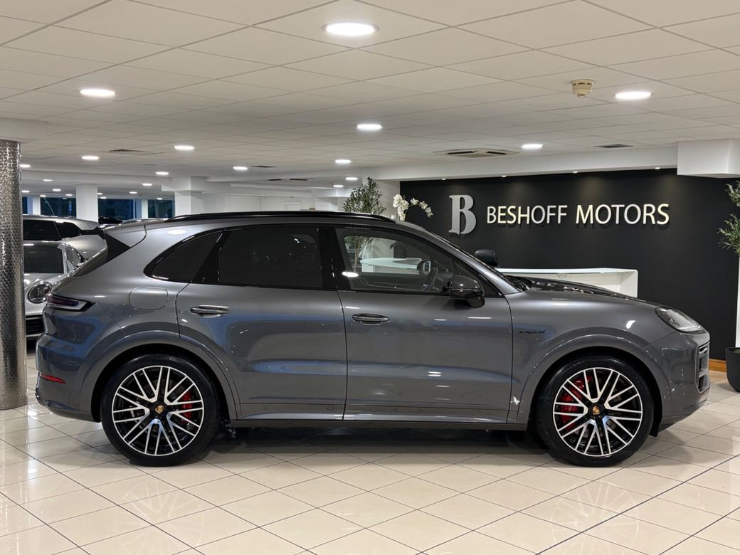 2024 Porsche Cayenne