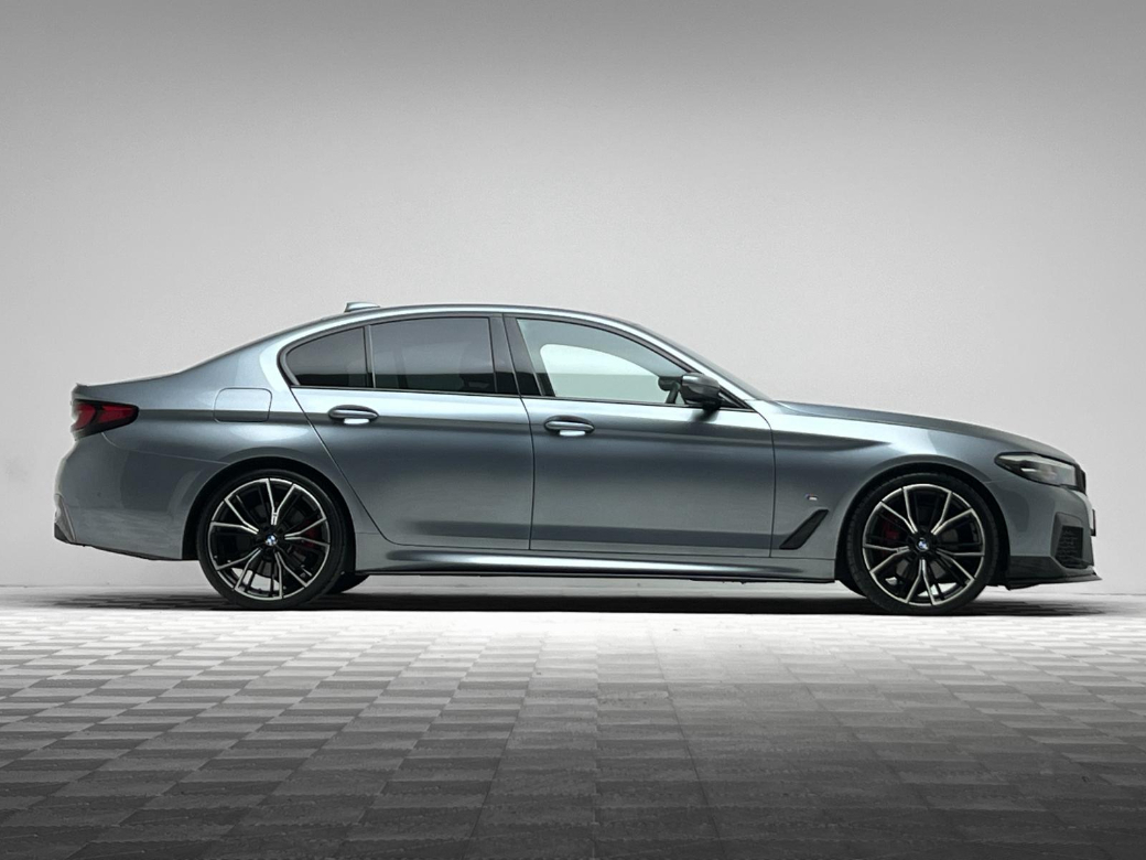 2022 BMW 5 Series