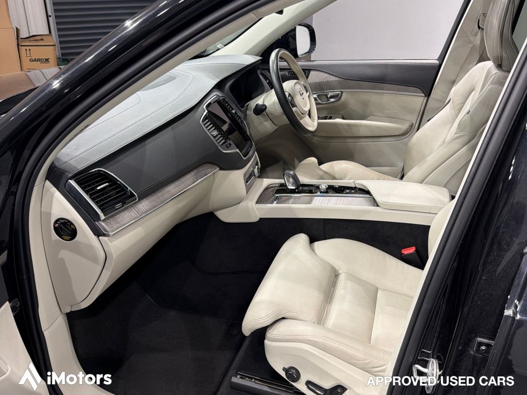 2023 Volvo XC90