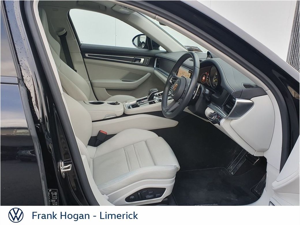 2023 Porsche Panamera