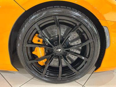 2023 McLaren Artura