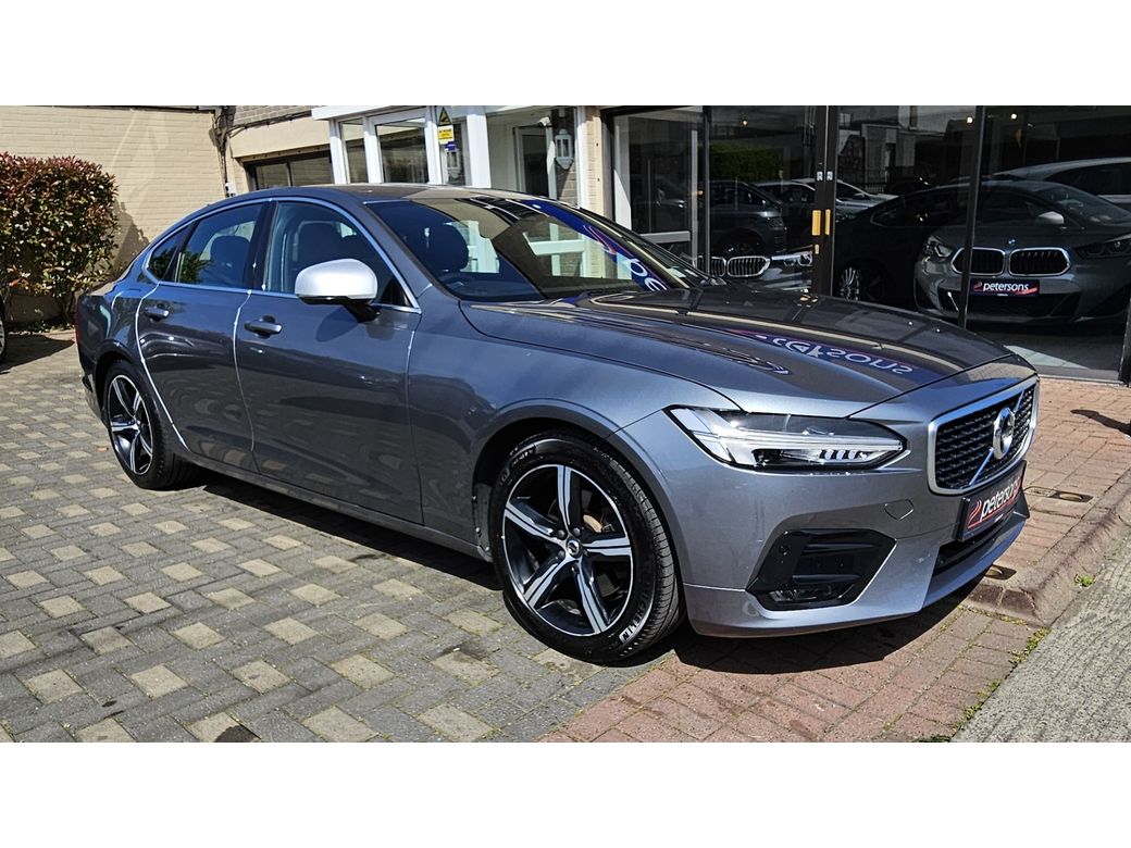 2017 Volvo S90