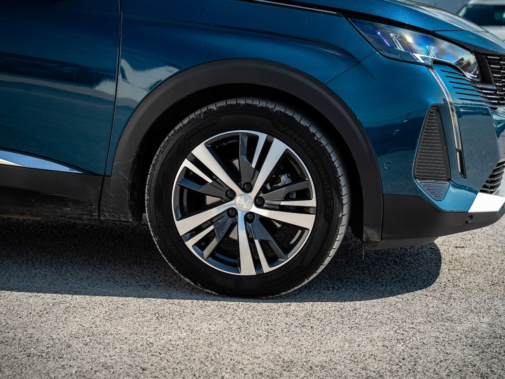 2023 Peugeot 5008