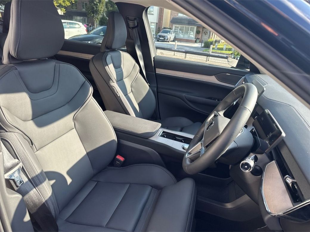 2026 Volvo EX90