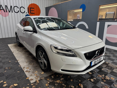 2018 Volvo V40