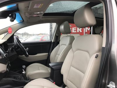 2017 Kia Carens