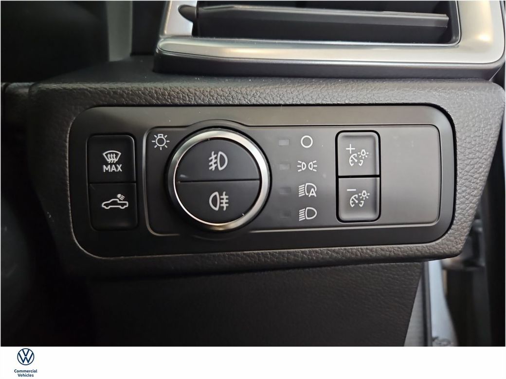 2025 Volkswagen Amarok