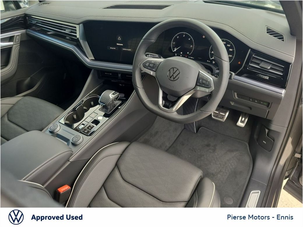 2026 Volkswagen Touareg