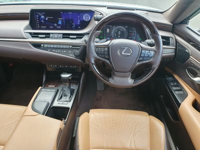 2020 Lexus ES 300h