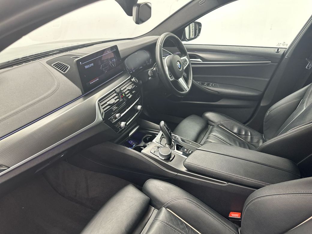 2021 BMW 5 Series