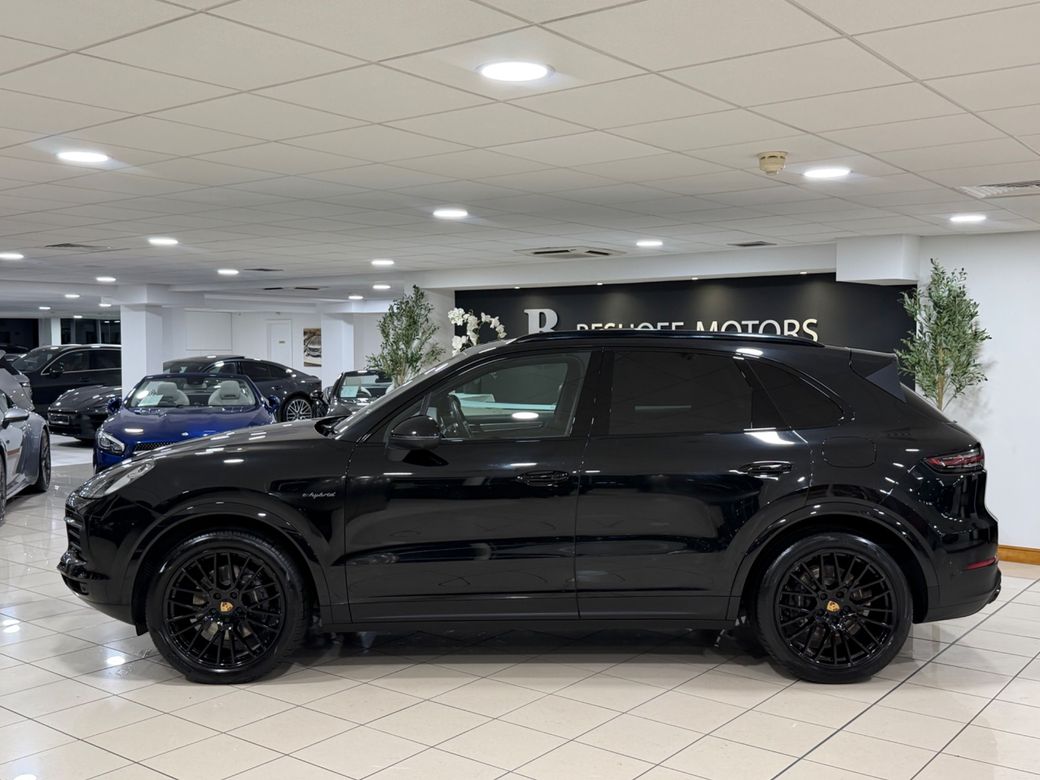 2023 Porsche Cayenne
