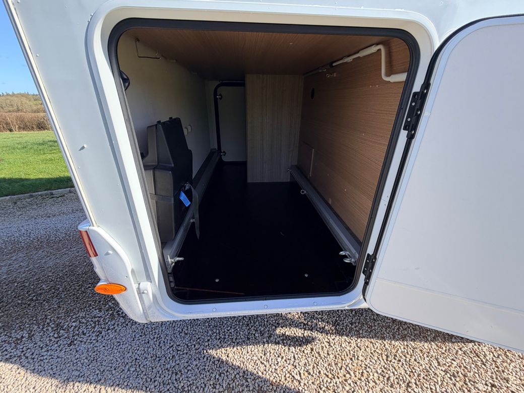 2019 CARADO  T339 LOW PROFILE L.H.B Q/B MANUAL 