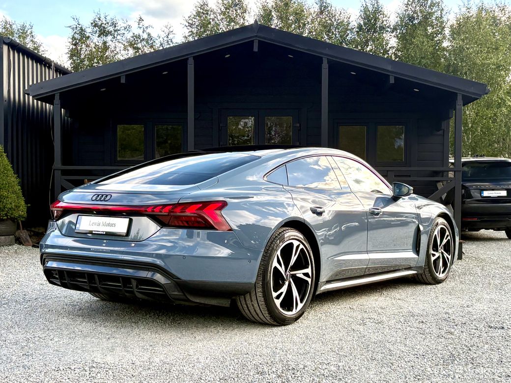 2024 Audi e-tron GT