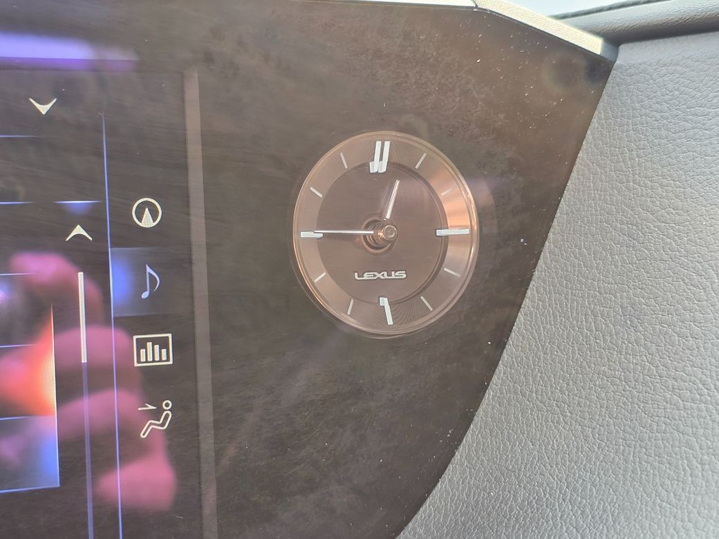 2021 Lexus ES 300h
