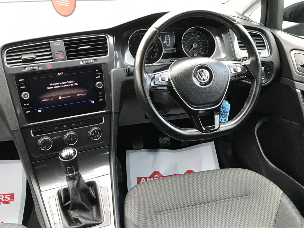 2017 Volkswagen Golf
