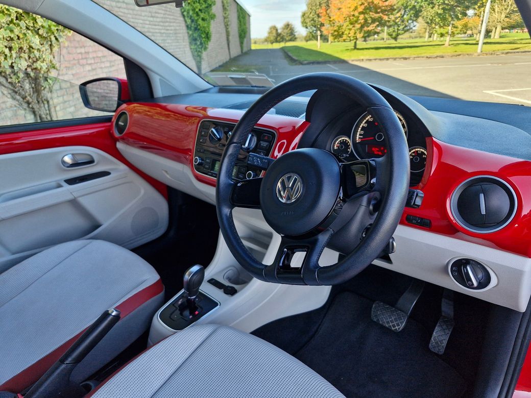 2014 Volkswagen up!