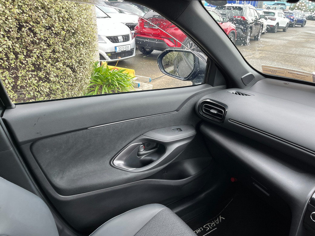 2025 Toyota Yaris Cross
