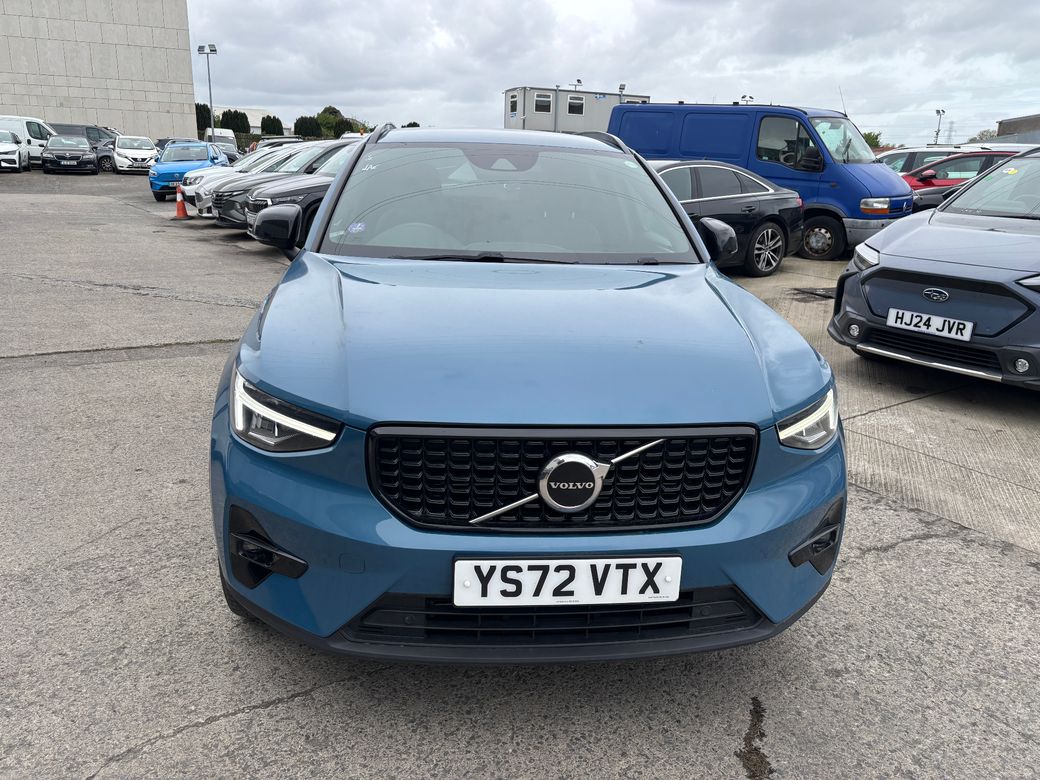 2023 Volvo XC40