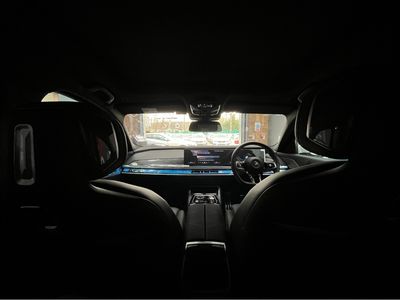 2025 BMW i7