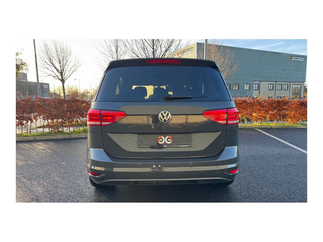 2016 Volkswagen Touran