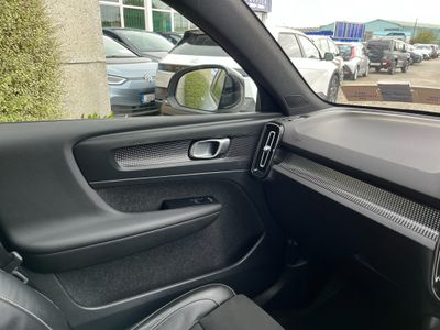 2021 Volvo XC40