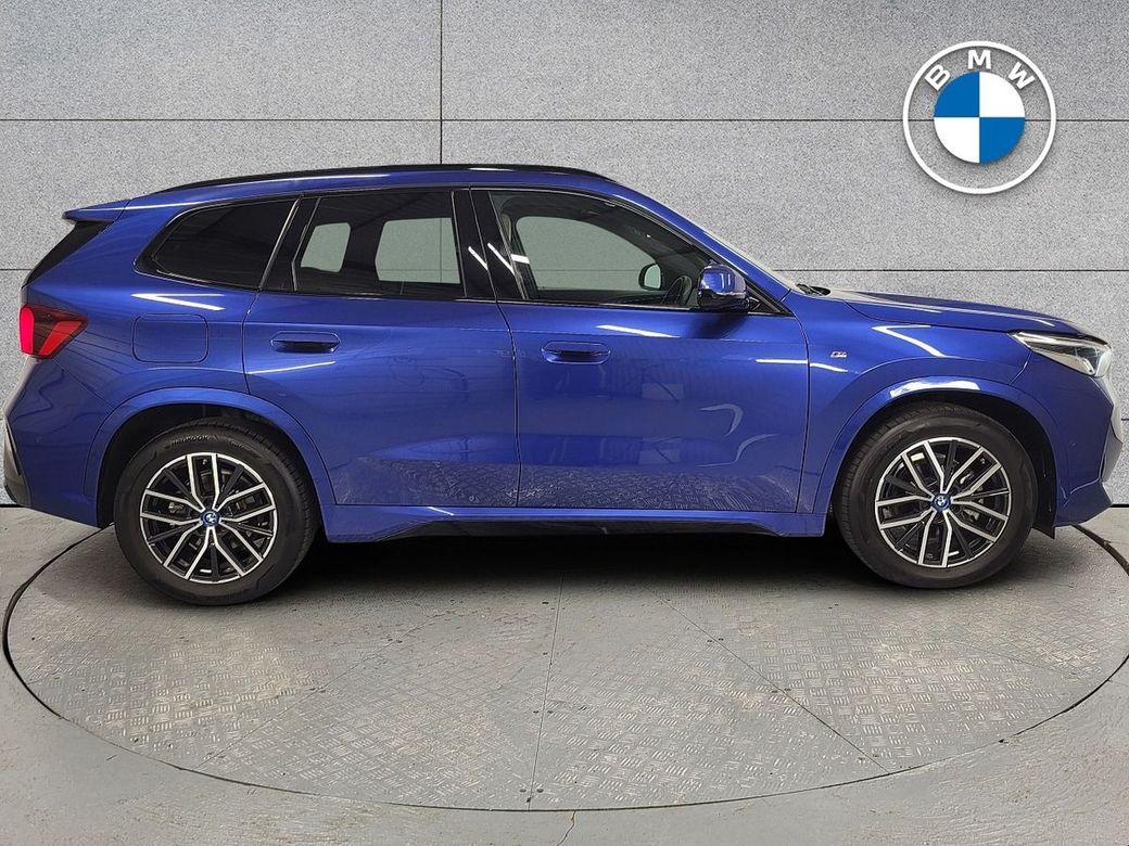 2025 BMW iX1