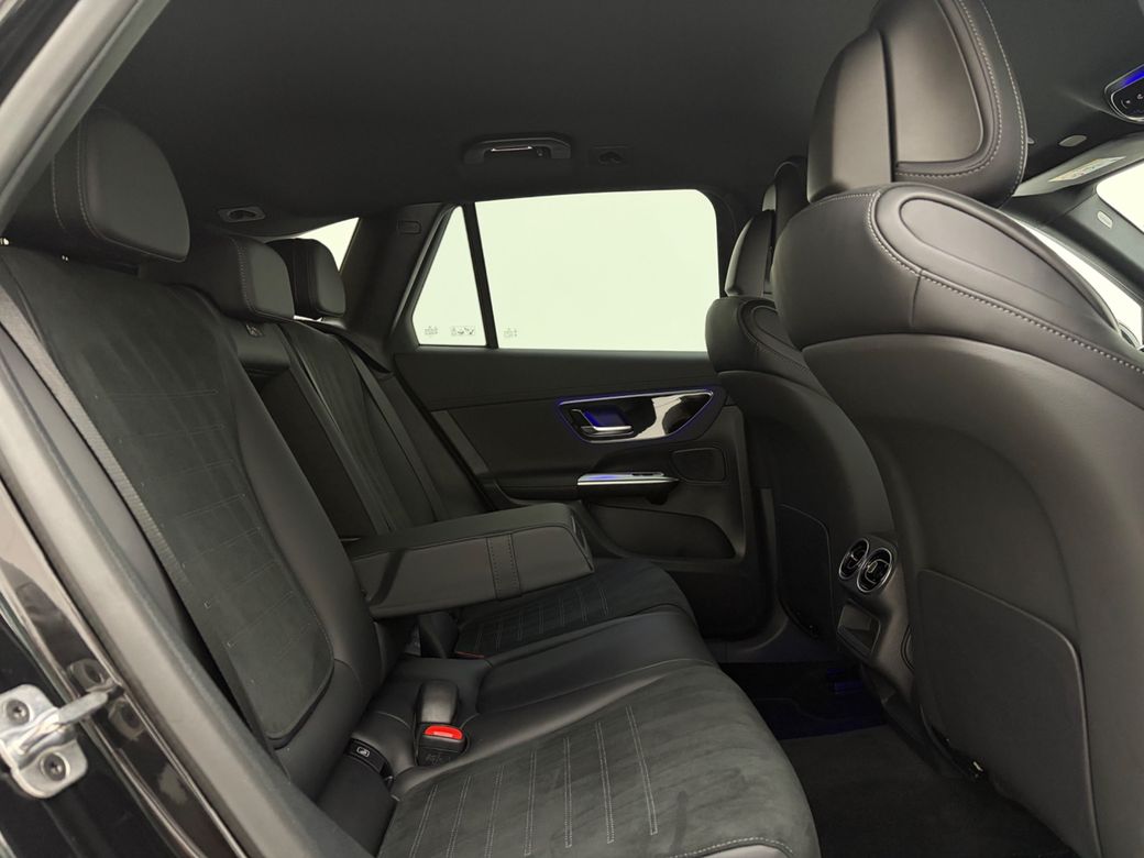 2025 Mercedes-Benz GLC Class