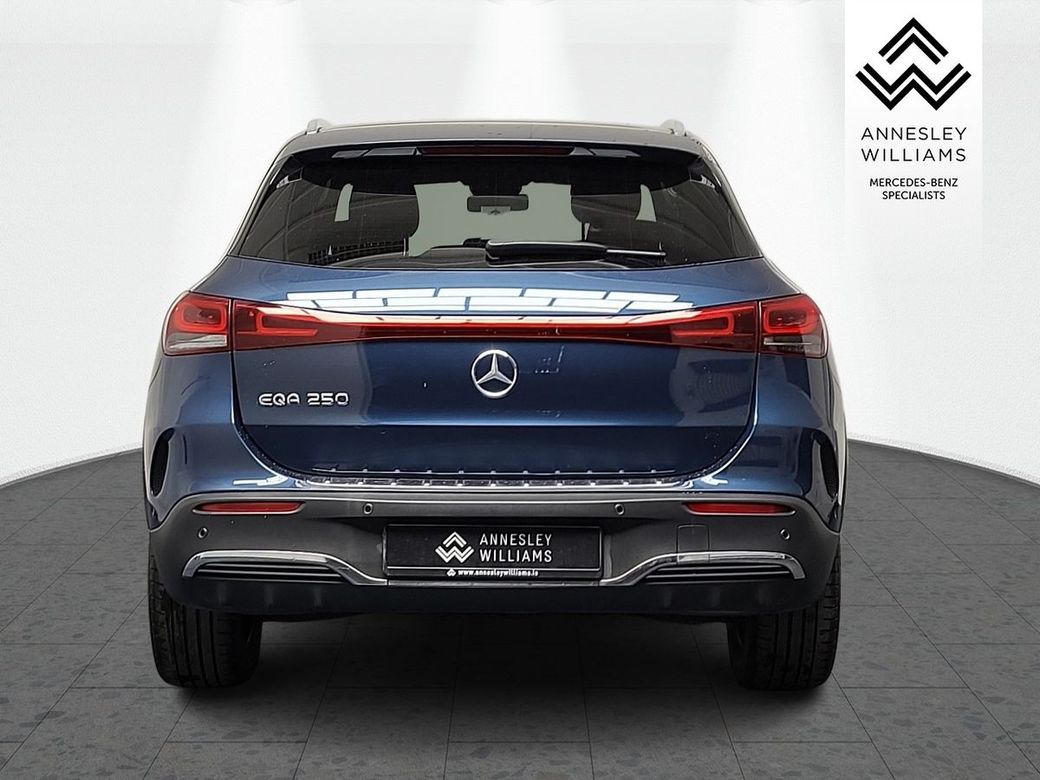 2022 Mercedes-Benz EQA