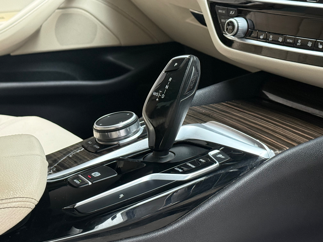 2018 BMW 5 Series