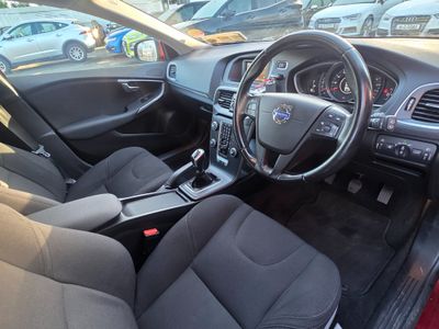 2015 Volvo V40