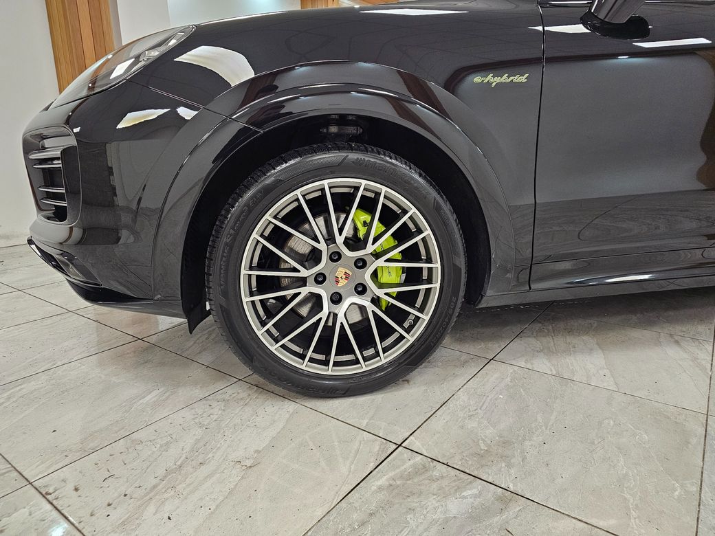 2023 Porsche Cayenne