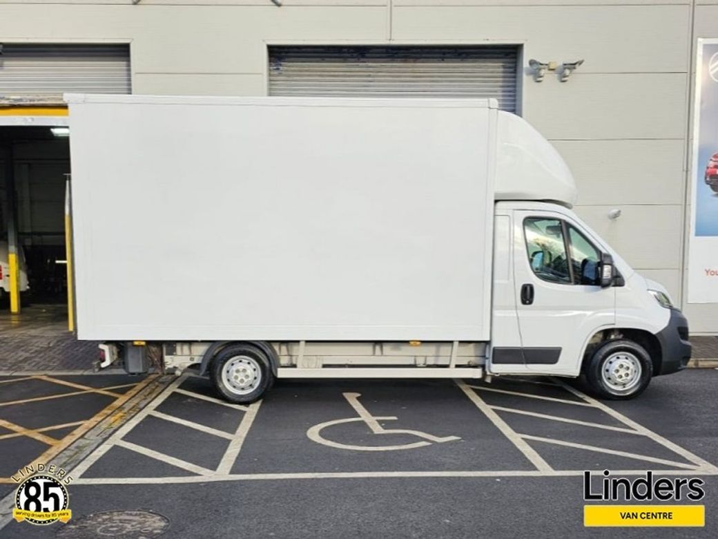 2024 Maxus Deliver 9