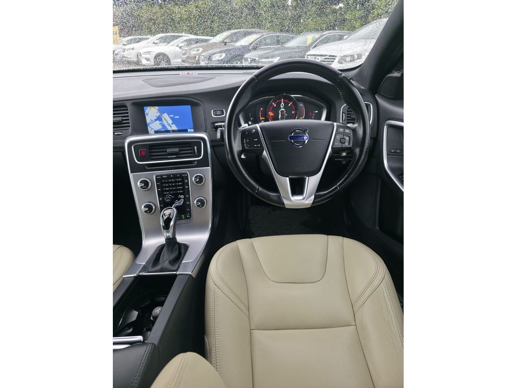 2017 Volvo V60