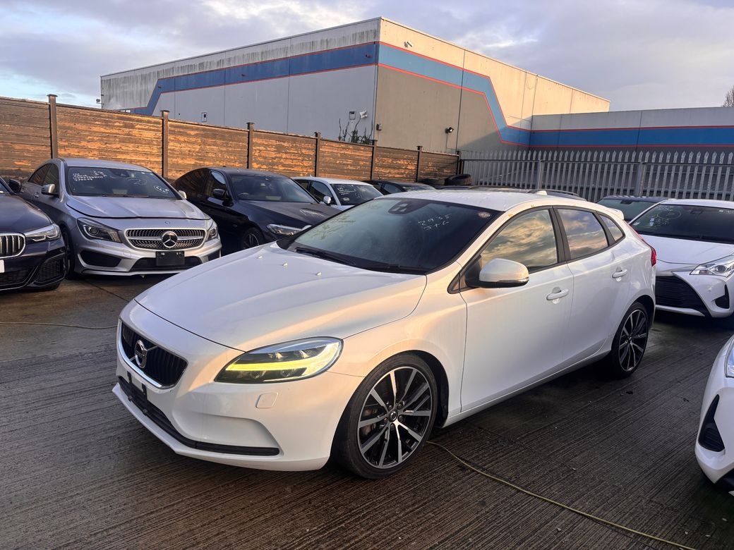 2018 Volvo V40