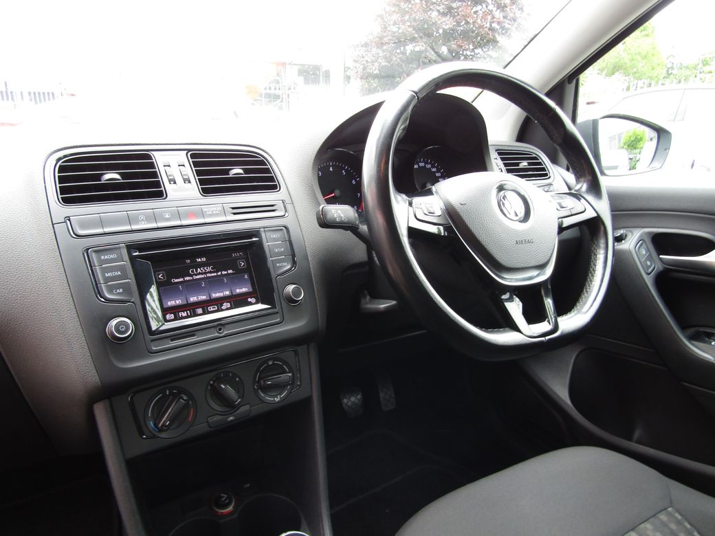 2016 Volkswagen Polo