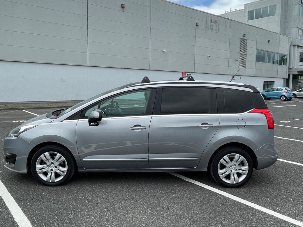 2017 Peugeot 5008