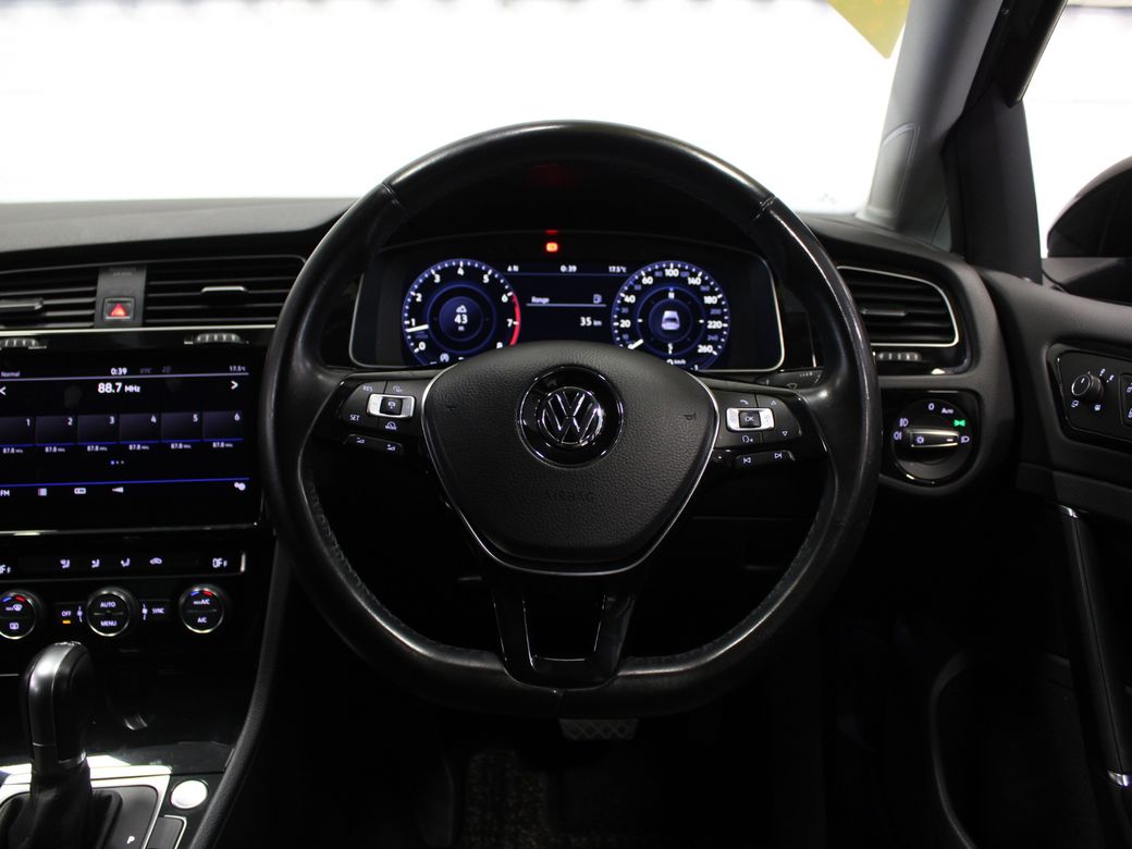 2017 Volkswagen Golf