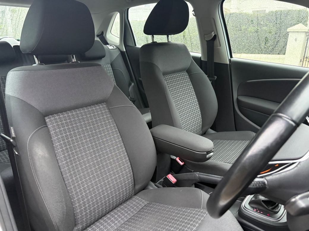 2017 Volkswagen Polo