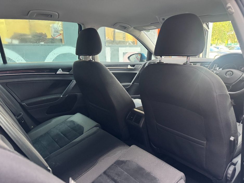 2016 Volkswagen Golf