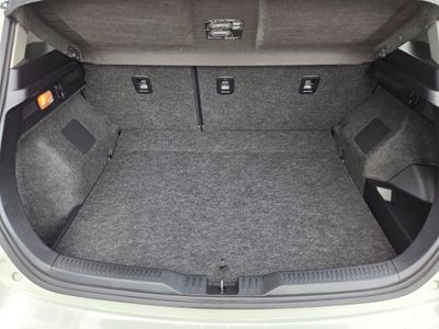 2016 Toyota Auris
