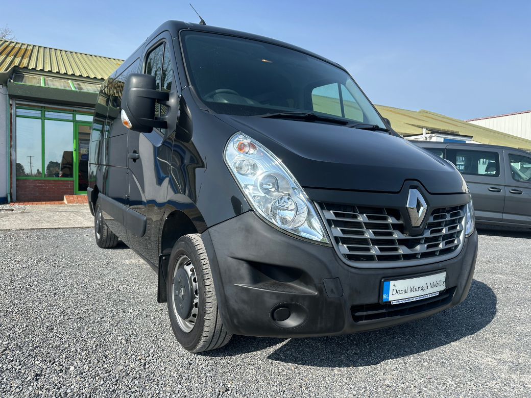 2022 Renault Master