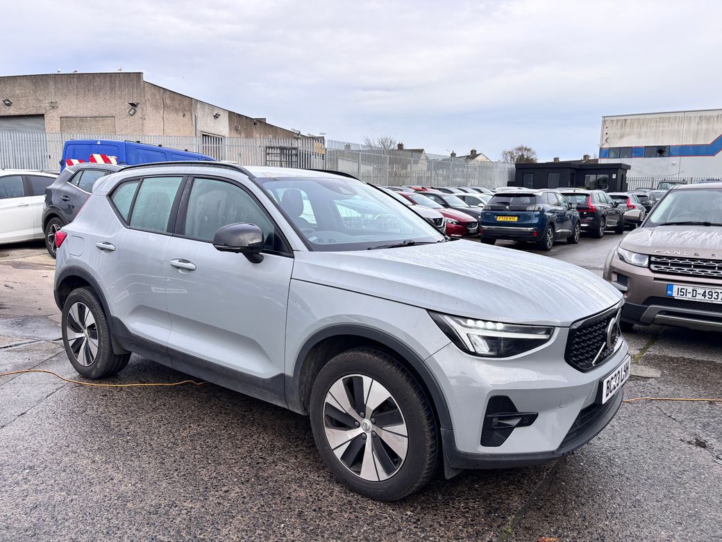 2023 Volvo XC40