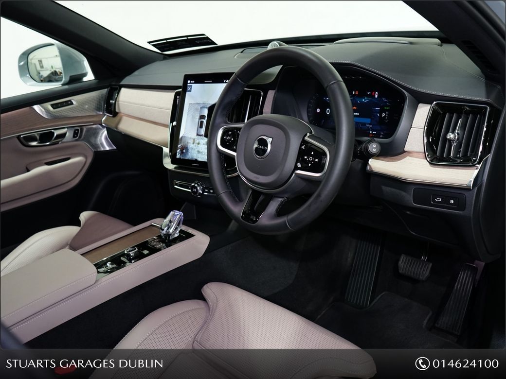 2025 Volvo XC90