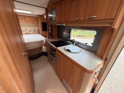2012 SWIFT  KON TIKI 669 TAG AXEL R.H.D MANUAL C1 REQUIRED 